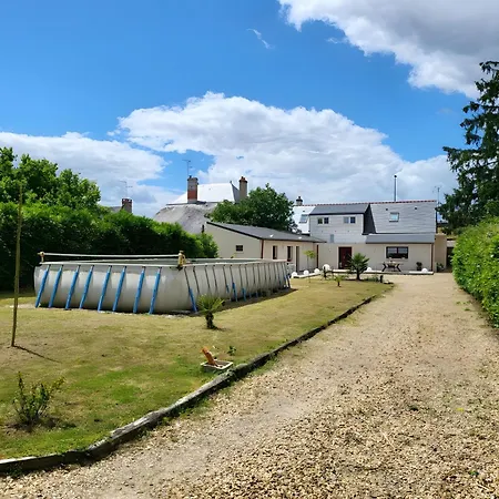 Bord De Loire Piscine Jacuzzi Tatil Evi *