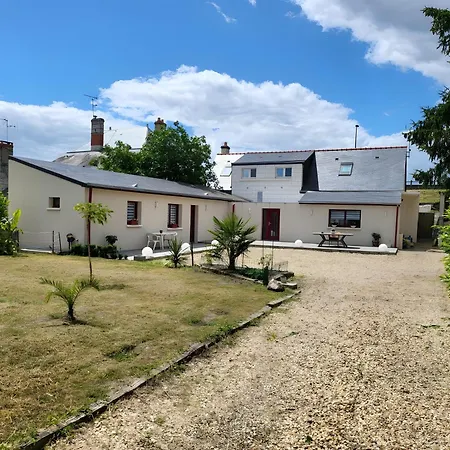 Bord De Loire Piscine Jacuzzi Tatil Evi *