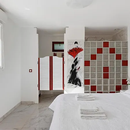 Bord De Loire Piscine Jacuzzi Tatil Evi *